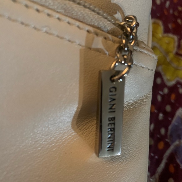 Giani Bernini Purse - Picture 7 of 8